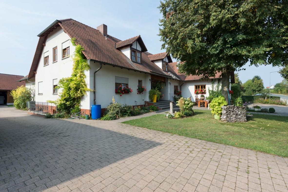 Gasthaus-Pension Hofmann Oberdachstetten Exteriér fotografie